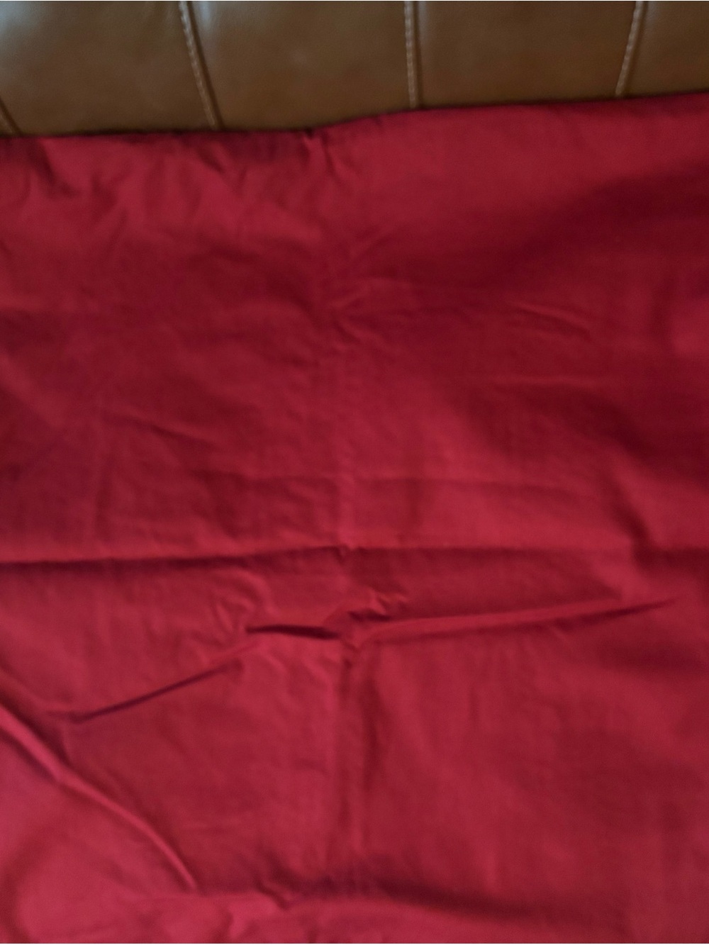Set of two Cable Knit Sweater pillow cases— burgundy - Picture 4 of 4